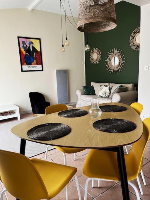 Maison Cosy Avec Parking Gratuit Jarnac Exterior photo